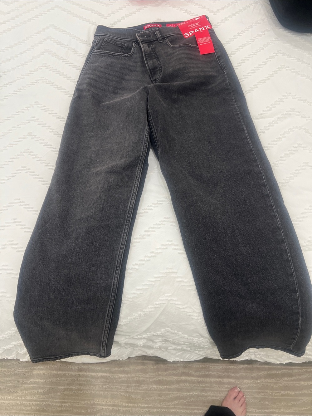 NWT SPANX Black 90s Straight Leg Jeans